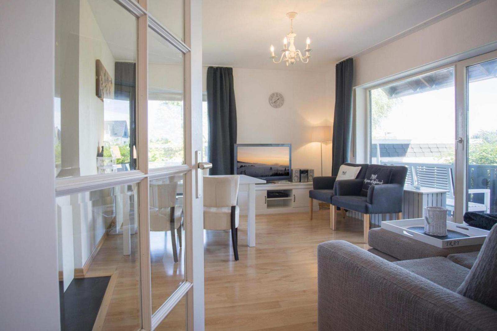 Ferienwohnung 'Kleine Auszeit Winterberg' - Am Herrenskoepfchen 4 ヴィンターベルク 部屋 写真